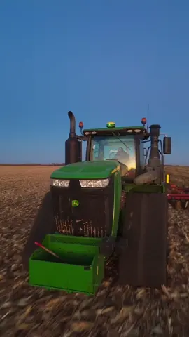Another day another round #fyp #foryoupage #JohnDeere #tillage 