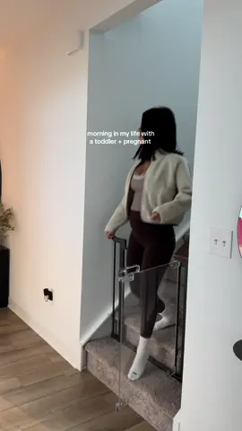 happy monday 🫶🏽 #morningvlog #toddlermom #pregnantsahm #sahmtok #grwm 
