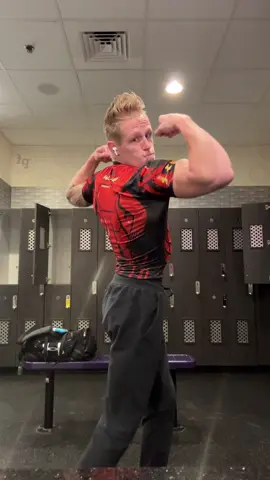 Someone said I looked like   Dash Incredible.  haha 🦹🏼‍♂️ #fyp #Lifestyle #workout 