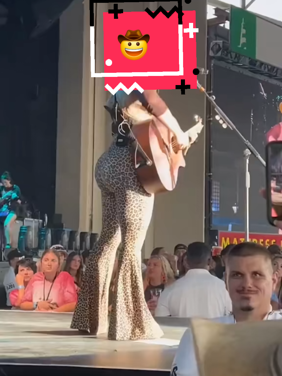 #onthisday #laineywilson #countrymusic 