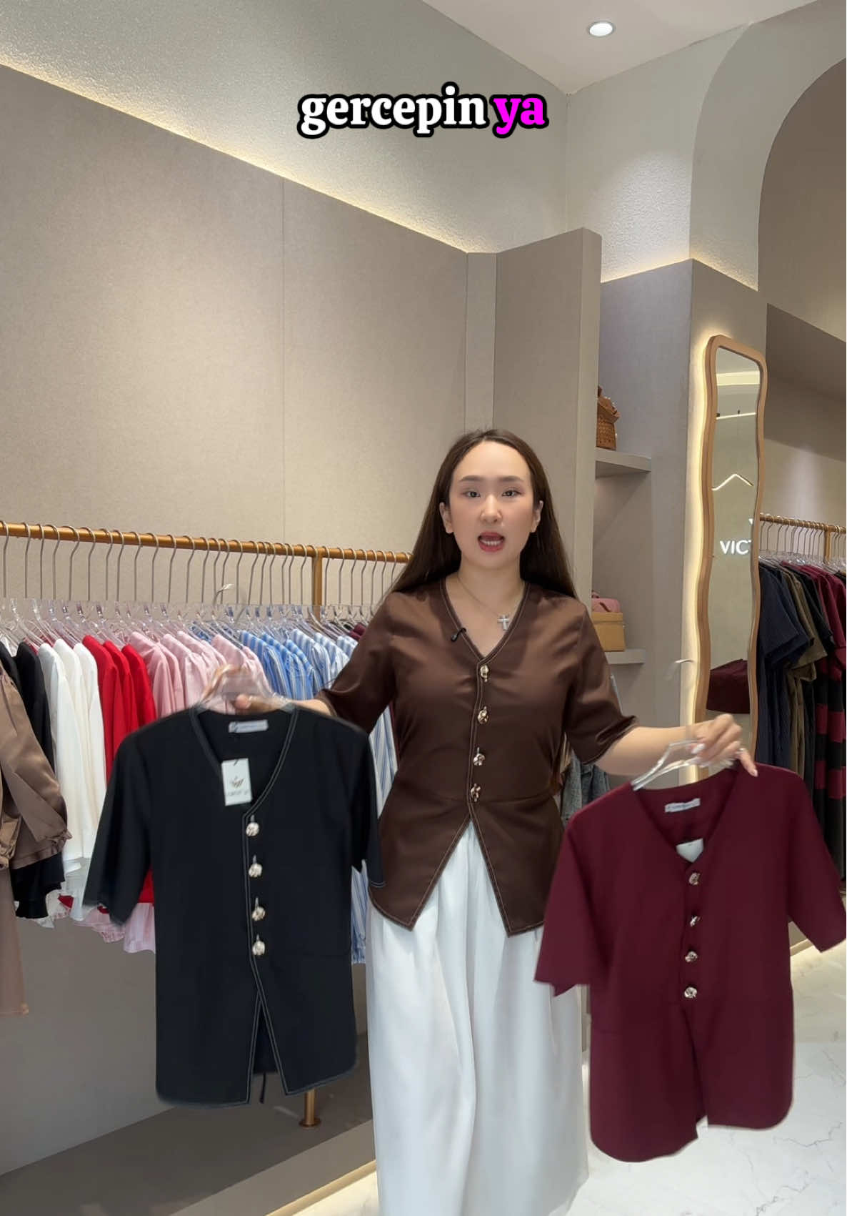 Bisa banget nih buat dipakai Christmas Dinner 😍 #blousejumbo #blousebigsize #blousecantik #blousewanita 