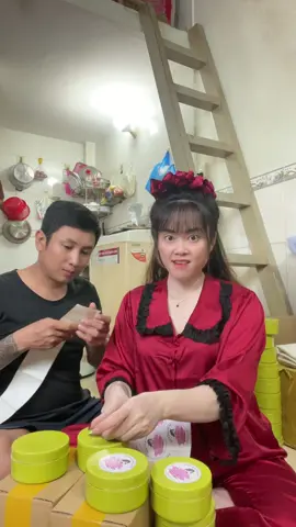 Khoái lắm nha 😄 #xuhuong #hanhtruongne #kembodytrangda #kemtrontrangda 