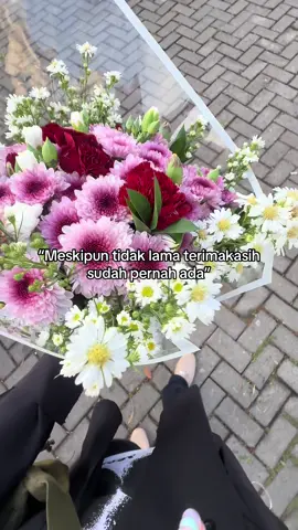 Bouquet mix 💐 By. Nova Florist  Nova Florist  (Bakul Kembang)  Supplier Bunga Segar Sumowono Bandungan Since 2001. Menyediakan berbagai macam jenis bunga segar, bunga krisan dan lain lain. Siap kirim sampai tujuan  Info Pemesanan 081225780103 #pasarbungabandungan  #bakulkembang  #freshflowers💐  #novafloristbandungan  #fyppppppppppppppppppppppp 