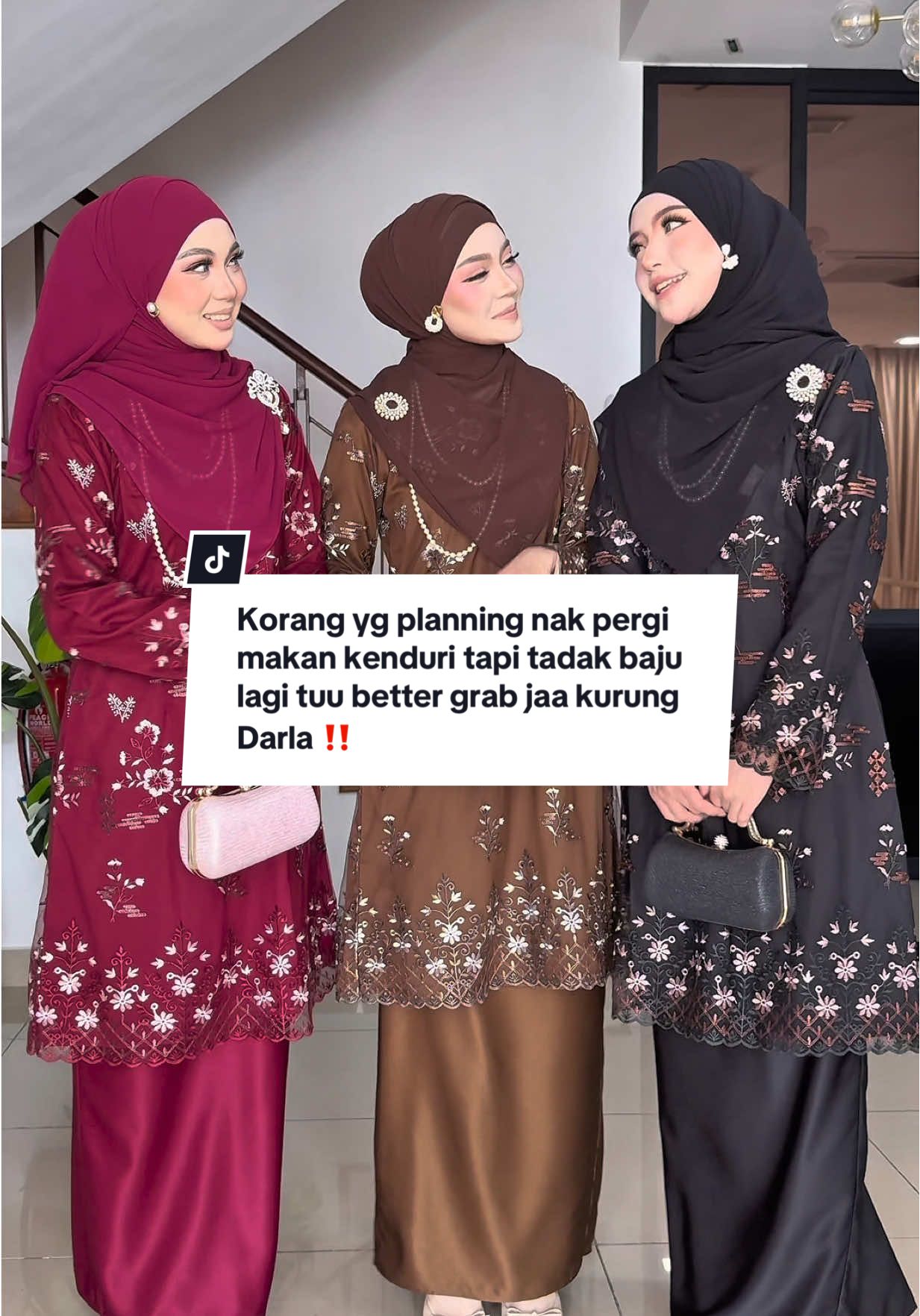 Korang yg planning nak pergi makan kenduri tapi tadak baju lagi tuu better grab jaa kurung Darla ni, sebab nampak exclusive sangat 🥰🔥 Jom masuk live launching petang ni jam 6:15ptg tau 📍 #nfhboutiquegallery #kurung #kurungcantik #bajuwanita #kurungviral 