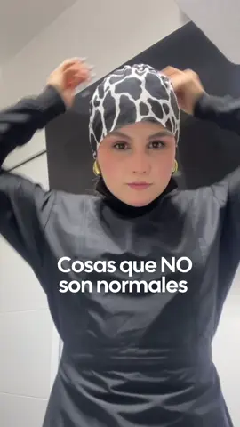 🚨Cosas que NO SON NORMALES!! 🔎Tu boca siempre da señales (no las ignores) 1. Que te sangren las encías: Puede ser signo de gingivitis o algo más avanzado. ¡Las encías sanas no sangran! 2. Tener sensibilidad siempre: Los dientes sensibles pueden indicar desgaste del esmalte, retracción de encías o caries. 3. Dolor al masticar: No es solo 