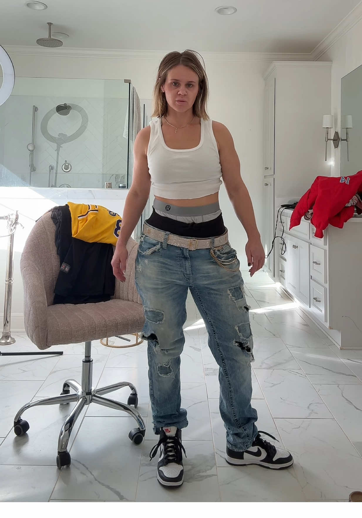 TELL ME your favorite 90’s song in comments…. GO!!! #fyp #grwm #90s  #hiphop #OOTD @BattleRepublic 