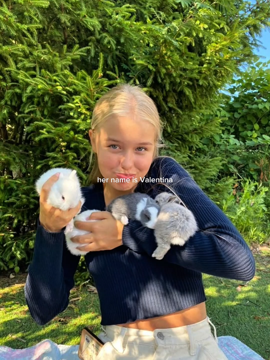 ela se chama Valentina 💗 . .  #pinterest #pinterestgirl #vibes #name #fypシ 