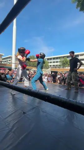 @VGFR les enseño quién manda a los de medicina.        AC. REALIZADA POR LA SEMANA DEL ESTUDIANTE AUTÓNOMO. #boxing🥊 #sparring 