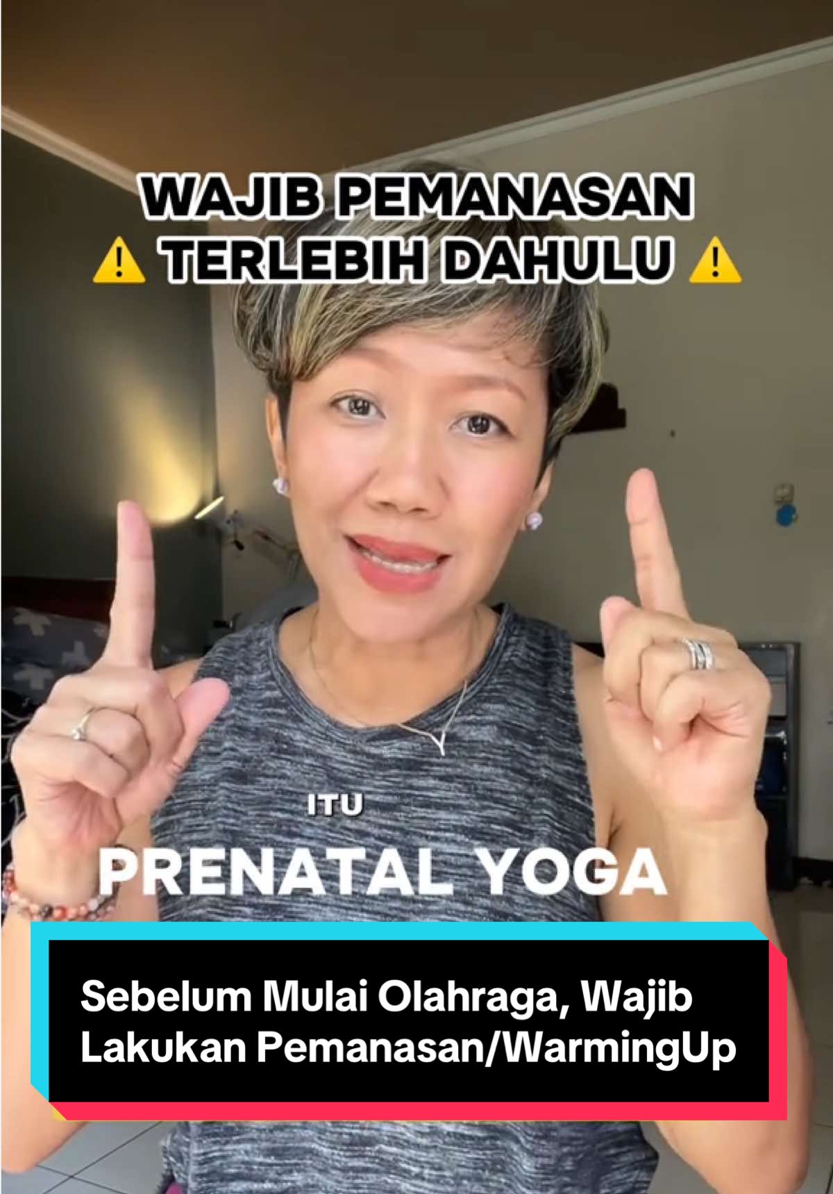 Kenapa sebelum mulai latihan dan aktifitas WAJIB pemanasan terlebih dahulu. Otot dan sendi musti diregangkan tipis-tipis sebelum latihan yang sesungguhnya 😘♥️  #PrenatalYogaBumil  #YogaHamilTrimester #PrenatalYogaTrimester2 #YogaHamilTrimester3 #SenamHamilTM3diRumah  