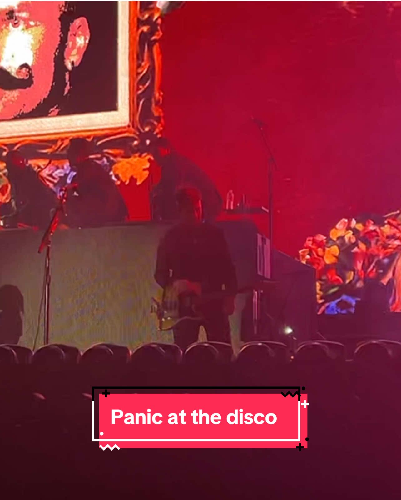 Omg a special guest 😋 @Panic! At The Disco #panicatthedisco #wwwy2025 #afeveryoucantsweatout #wwwy #wwwyfest 