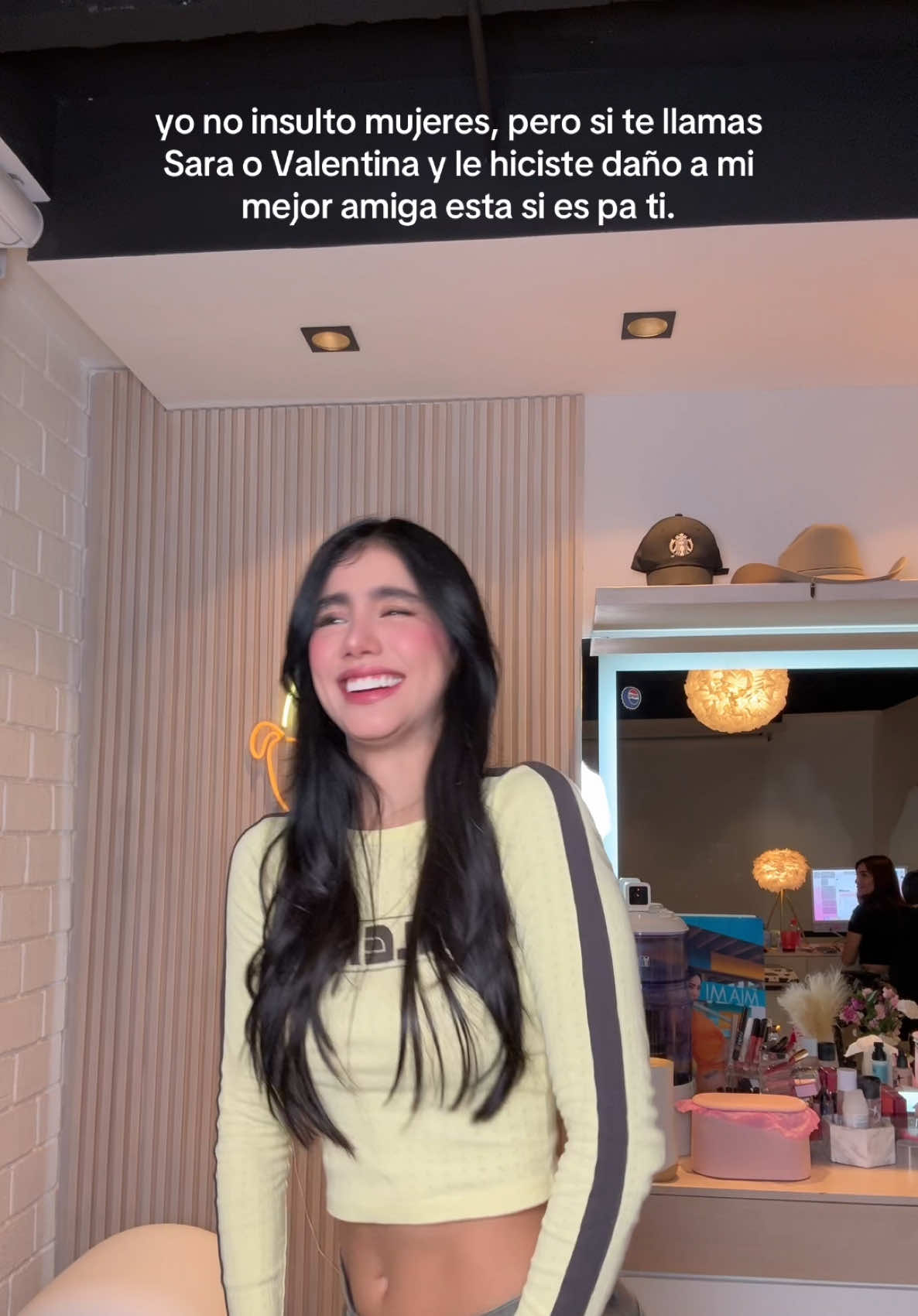 no aplica en casos de la vida real, pero igual ojito no te metas con las mías. 😂🤤🤍