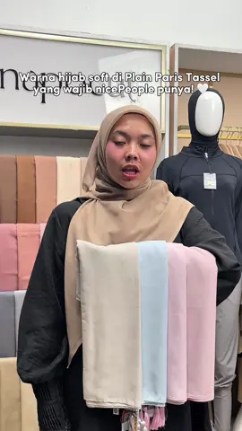 Wajib punya warna hijab plain paris tassel ini sebelum sold lagi 😭 #napocut #jilbabparis #rekomendasihijab #hijabparispremium 