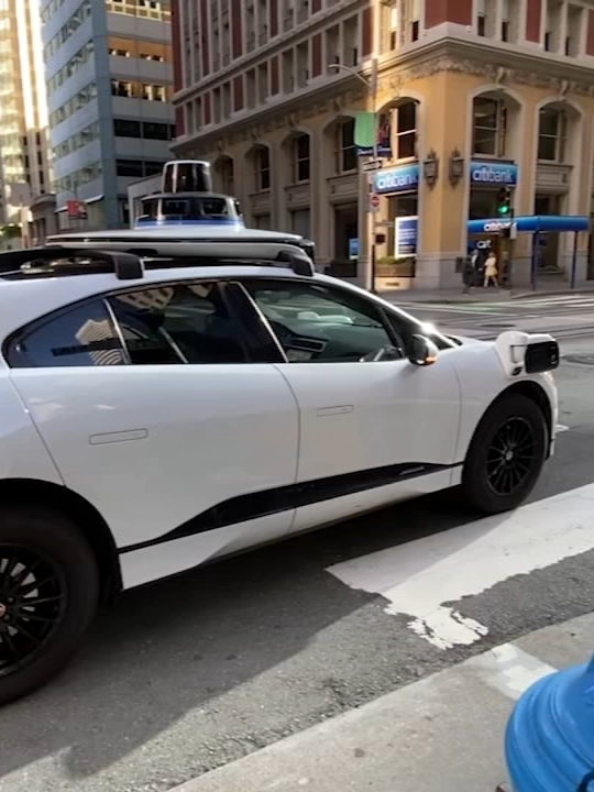 The federal government is launching an investigation into Waymo's self-driving cars. The National Highway Traffic Safety Administration is looking into reports that a Waymo robotaxi failed to stop properly for a school bus while children were getting off the bus.    #waymo #schoolbus #selfdrivingcar #investigation #abc7news