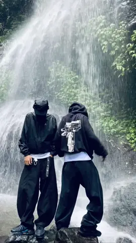 maaf gabisa melangit,soalnya bukan satelit✌🏻😷 #masukberandafyp #stecu #belumtidur 