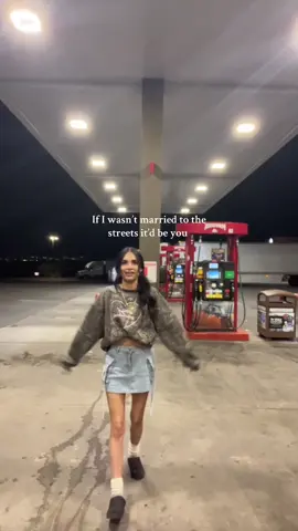 It’d be you 🤍 #karlaxbeatriz