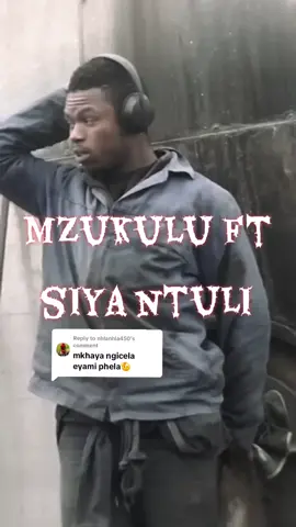 Replying to @nhlanhla450 @Siya Ntuli  yangena ewumphemba kwathula umoya 