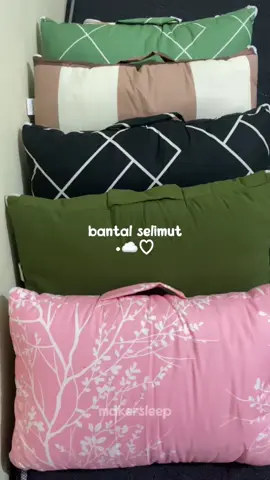 Siapa yang lagi cari gift simple tapi bisa kepakai jangka panjang, balmut solusinya bisa dipakai untuk travelling atau dirumah sekali pun🫶🏻 #selimut #bantalselimut 