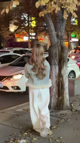 #làcongáiphảixinh #hàngquảngchâu #lacongaiphaixinh #váyxinh 