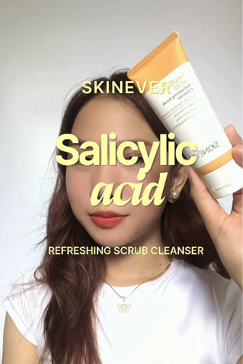 loving this cleanser lately. super gentle sa skin and i love how it really cleanse the dirt on my face.  #skincareph  #salicylicacid #acnetreatmentk #skinever #skineversalicyliccleanser 