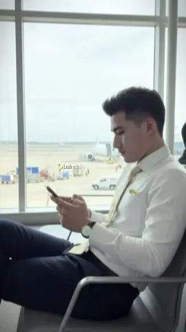 Anh biết anh chẳng an tâm, nghĩ suy về chuyện trăm năm !