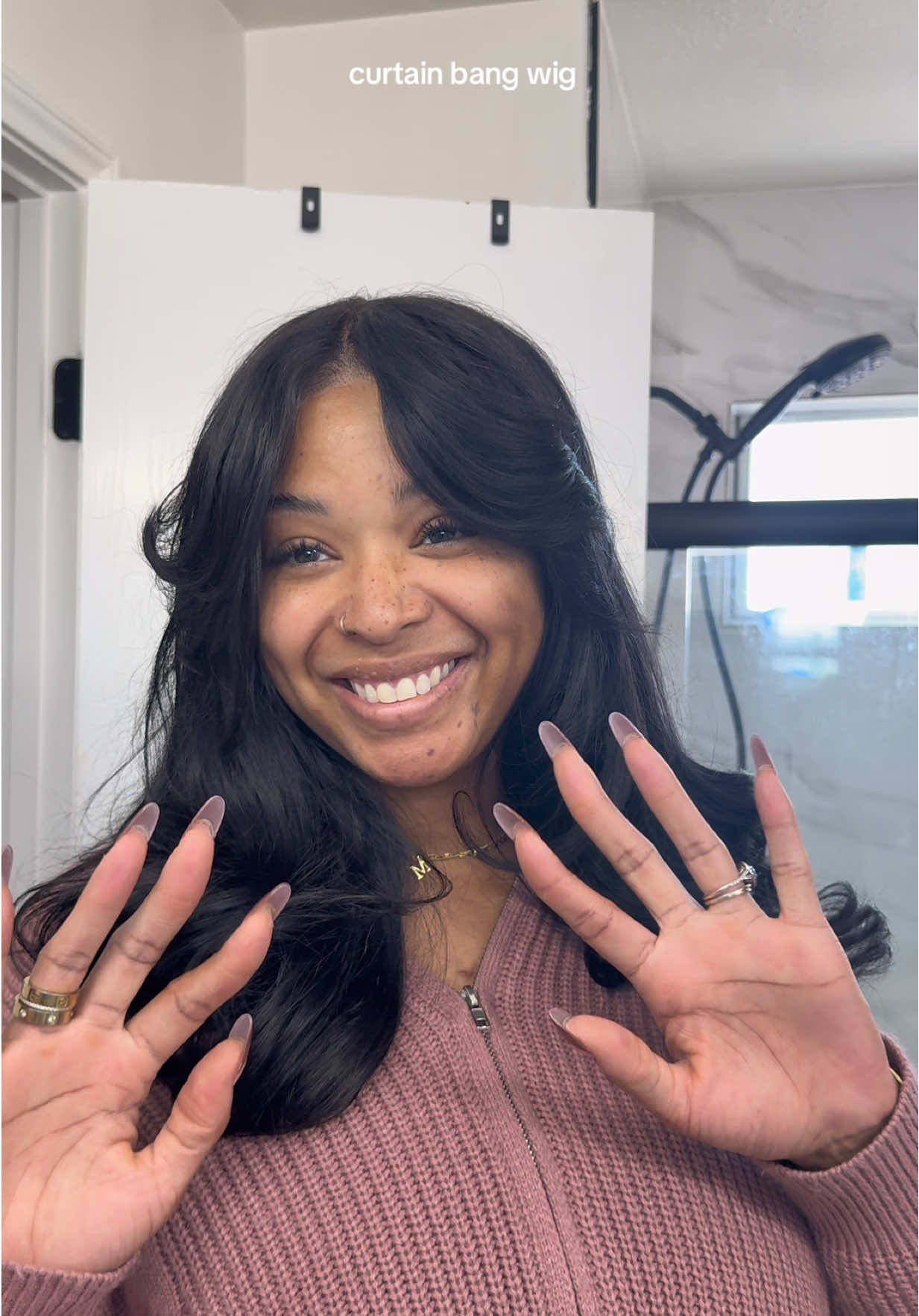 She’s cute with a cozy fall vibe🍂🤭🤎@Jessie’s Wig #jessieswig #curtainbangs 