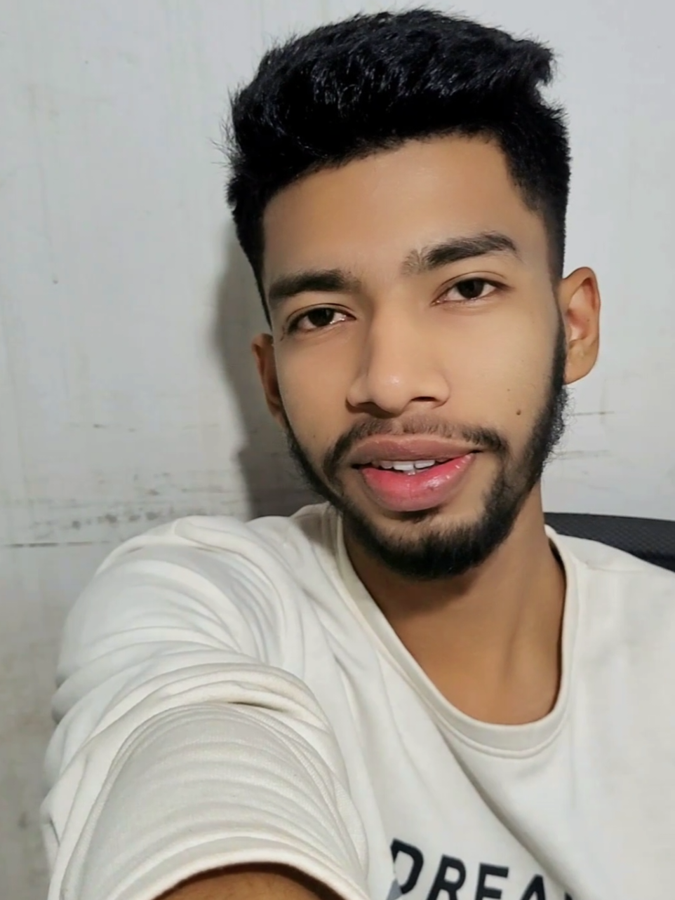 বিপদে পাশে দাঁড়ানো মানুষটাই আপন হয় #sadsong💔 #viralvideos #foryoupageofficiall #tiktokviral #