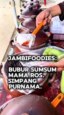 Banyak yg tanya lokasi yah kemarin, ini aku spill lagi. Bukan simpang Arizona, apalagi simpang Amazon, yang bener Simpang Purnama #kotajambi #kulinerjambi #bubursumsum #kulinerjambiupdate #jambi 