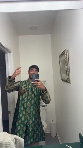 You’ll have to use your imagination for the fit check explanation because I had to go 😆 #fitcheck #Diwali #kurta #sherwani 