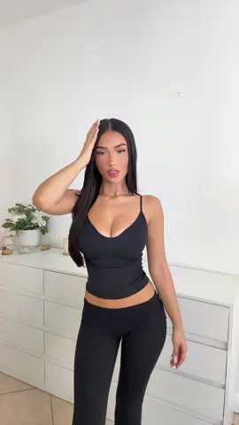 This tank is PERFECTTTT 🖤😍 #zoraidajazmine #tiktokshopfinds #tanktop #perfecttanktop #tiktokshop 