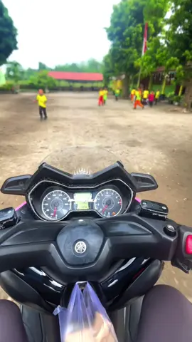 Alasan untuk selalu berangkat kerja🥰 #ndeprokgank🔥 #xmax300thailand #thailandstyle🇹🇭 