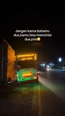 🤣@Andiannrs_ @abdurrhmm_ #fyp #fypage #pesonatrukkalimantan #trukmaniaindonesia #katakata 