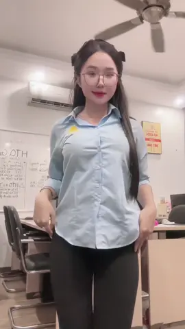 Đi công ty thôi 😉#xuhuongtiktok #add 