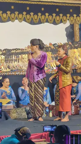 Langsung diulti shock lihat Silit i itu wkwkwkw #nikensalindry #nikensalindryterbaru