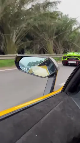 Chỉ có thể là V12 ⚡️⚡️