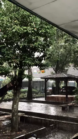 ☔️ #smkn7surabaya #rainvibes🌧 #tptup