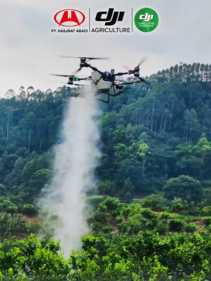 Bisnis drone pertanian bukan lagi masa depan, Tapi peluang hari ini! Dengan DJI Agras T100, penyemprotan bisa mencapai 50+ hektar per hari! Bayangkan kalau kamu sewakan dengan tarif Rp250.000/ha... 🔥 Potensi omsetnya bisa tembus Rp12 juta/hari! Teknologi ini bukan cuma efisien, tapi juga membuka peluang usaha baru untuk petani & wirausaha muda. 🎯 Siap jadi pelopor bisnis drone pertanian di daerahmu? 💬 Tulis “SAYA SIAP” di kolom komentar dan kita bantu mulai dari nol! #djiagras #dronepertanian #usahapertanian #fypindonesia #fyp 