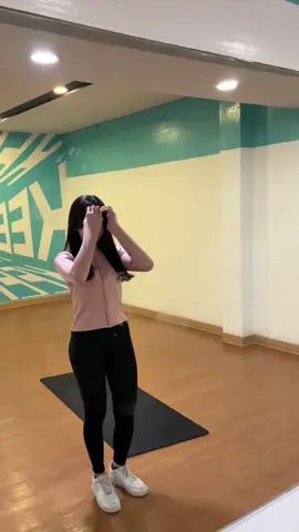 jaket olahraga wanita padle tennis gym adem #jaketmurah  #jaketolahraga #jaketolahragawanita #jaketwanita #jaketantiuv