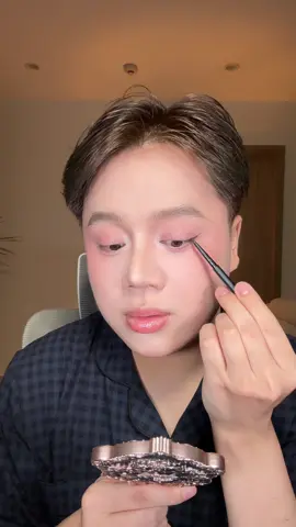 đủ wow lun á 😗