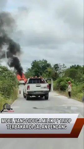 Pada Hari Selasa, 21/10/2025  Telah Terjadi Kebakaran Mobil Perusahaan yang diduga Milik PT Triop  Penyebab pasti belum tahu kenapa mobil perusahaan PT TRIOP bisa Terbakar   Masih dalam Pemadaman dan Penyelidikan  Sponsor by; 📍Rekomendasi Percetakan dan Sablon Amanah @musa_percetakandansablon ✨, 📍Rekomendasi Toko Sayur Segar & Berkualitas @jejaksayuran ✨ 📍Rekomendasi Jual Beli Handphone Baru dan Second @karya_baru_ponsel_buntok ✨ #kabarbuntok #buntok #buntokkotabatuah #baritoselatan #dahanidahanaituntungtulus     Repost? DM/TAG @kabarbuntok