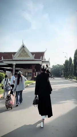 Khi ta trưởng thành, ta không đi tìm tình yêu, mà tìm người đồng hành cùng ta suốt đời🩵