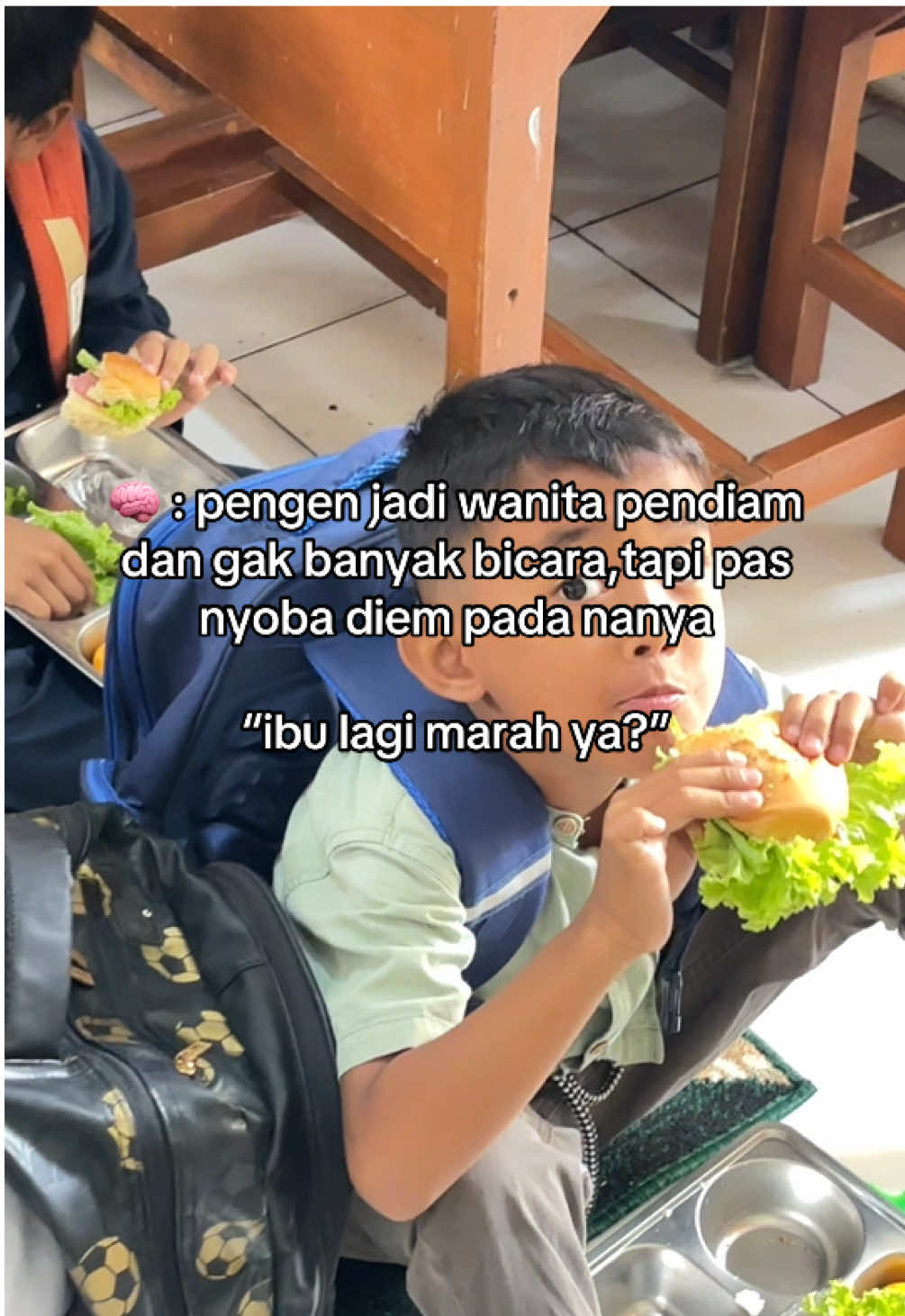 pikiran mereka “kalo bu guru diem pasti lagi marah” #fyp #gurugenz #bugurutiktok #gurumuda #videoviral 