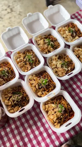 Mie jebew selekoh ini kamu belum pernah cobainn ??? 😜😜  #miejebewviral #miejebew #warungkupojok #banjarnegara 