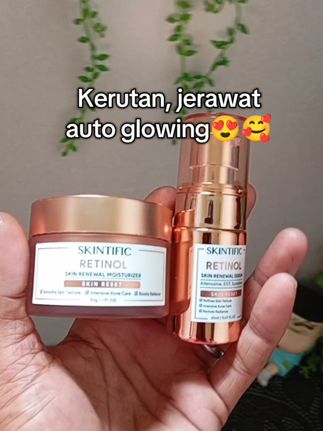 Retinol skintific,auto glowing😍🥰 #skintific #skincare #retinolserum #creatorsearchinsights 