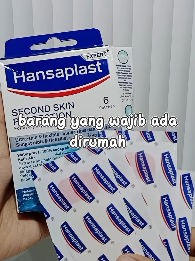 salah satu barang yang wajib ad dirumah ✅ @hansaplast_id  #hansaplast #secondskin #healfasterlikesecondskin #tenangbawahansaplast #acnepatch 
