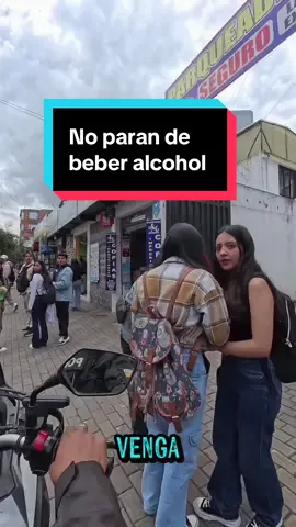 Primer día de clases en la U. Central y ya hay novedades, valoren el sacrificio que hacen sus familiares por mandarles a estudiar y prepararse.! No les defrauden.! 