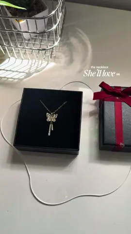 gift idea from ARTPHRO 🧚‍♀️ #artphro #necklace #necklaceforwomen #nontarnish 