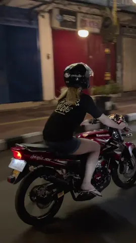 Gamau samaan kaos e ta 🥺🫰🏻