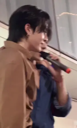 ไฟฟ้าบอกความในใจของคนในด้อมหมดแล้วค่าาา #เพิร์ธ #แซนต้า 