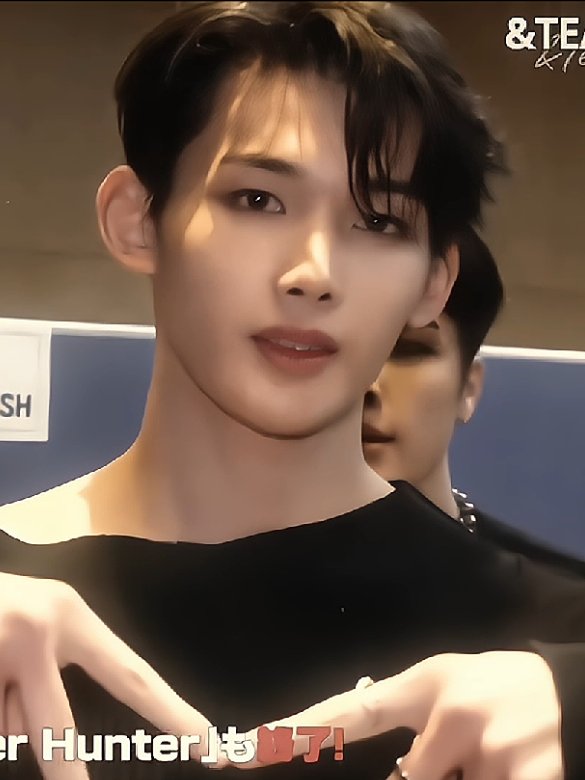 #JO i relate to him so much it almost hurts. I genuinely love asakura jo, and I just hope he never doubts himself again:< He deserves every ounce of love this world has to offer, my shayla☹️💛 #andteam_jo #asakurajo #fypp #andteam 