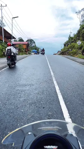 Nmax+hujan+vibe mandeh😅 #fyp #foryoupage #nmax #4u #puncakmandeh @Skyzo🚀 @777 @ya__aryaa @jihadfatih16 @A 63 L @rajhahahahah 